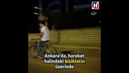 Direksiyonu bırakıp bağlamayla "şov" yaptı!