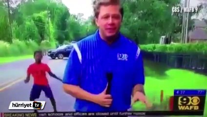 Sel bölgesinde haber yapan muhabiri trolledi