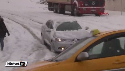 Ankara'da sürücüler ve vatandaşlar zor anlar yaşadı