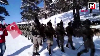 Sarıkamış şehitleri için 20 bin kişi karda yürüdü
