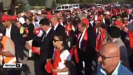 Medya ve iş dünyası da "Teröre hayır, kardeşliğe evet" dedi