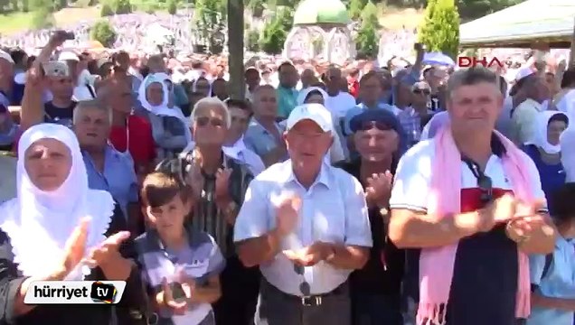 Srebrenitsa'daki soykırım anmasında Sırp Başbakan protesto edildi