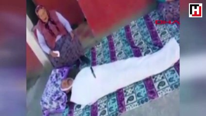 Annesine yaptığı şaka tepki çekti