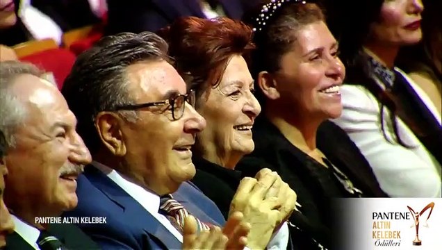 En İyi Çocuk Oyuncu Ödülü Beren Gökyıldız - 43. Pantene Altın Kelebek