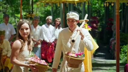 Ticket to Paradise Movie - Young Co-Stars