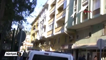 Annesinin cesediyle bir hafta yaşadı