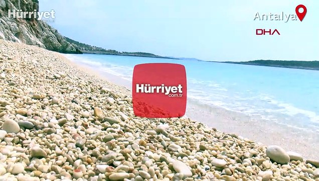 Günde 10 bin kişinin ziyaret ettiği Kaputaş Plajı, sessizliğe büründü