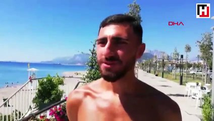 Kesime götürülen kurbanlık sahile kaçtı
