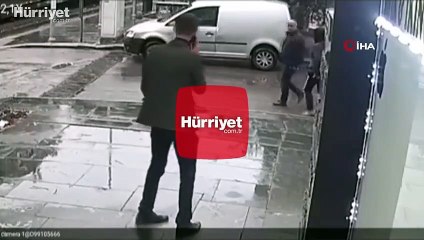 Antalya’da çılgına dönen kadın ortalığı birbirine kattı