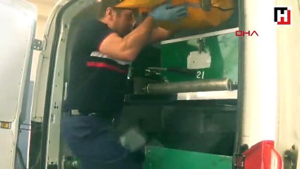 Yaşama tutunmak için denizde 5 saat bidona sarılmışlar