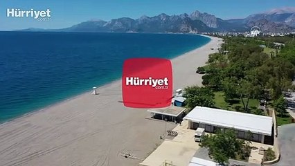 Dünyaca ünlü plajda "deniz keyfi" sosyal mesafeli olacak