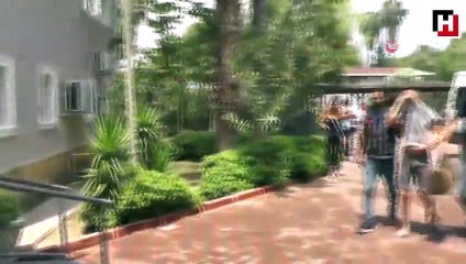 Kataloglu fuhuş çetesine operasyon