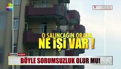 Balkona salıncak kuran çocuklar yürekleri ağza getirdi!