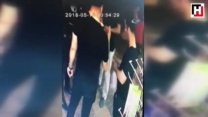 Tehditle para isteyen şüphelilerin suçüstü yakalanma anı kamerada