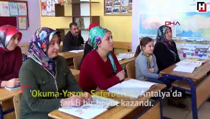 Üç nesil kahve tadında okuma yazma öğreniyor