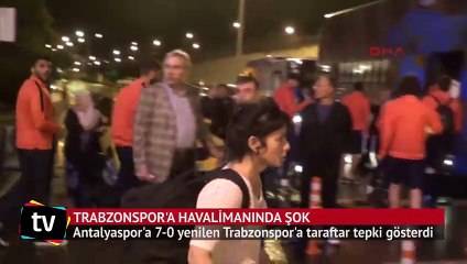Trabzonspor'a, Trabzon Havalimanı'nda tepki: O formayı çıkaracaksınız