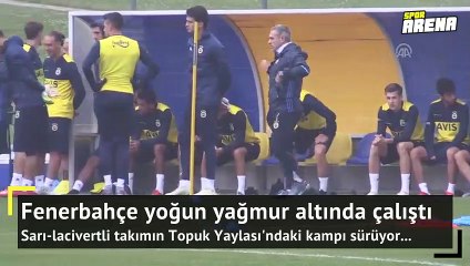 Fenerbahçe yağmur altında çalıştı