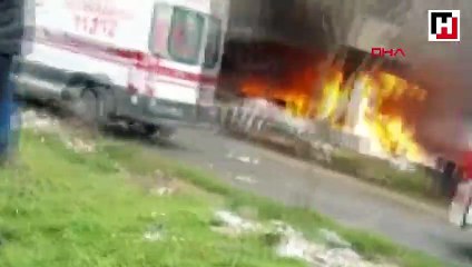 Büyükçekmece'de bir binada patlama sonrası yangın