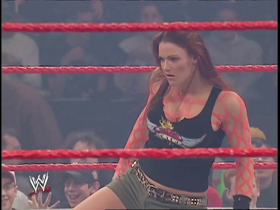 WWE Raw - Lita & Trish Stratus vs Jazz & Molly Holly - 01.12.2004