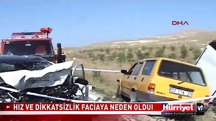 ANTALYA'DA FECİ KAZA: 5 ÖLÜ, 7 YARALI