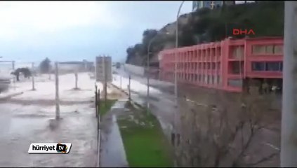 Şili'de şiddetli yağmur ve fırtına can aldı