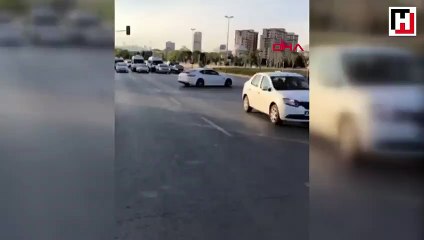 Lüks aracıyla yol kapatıp drift yaptı