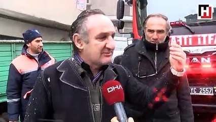 Yol kenarına park eden araçlar itfaiyeye geçit vermedi