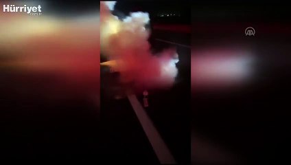 Seyir halinde alev alan otomobil kullanılmaz hale geldi