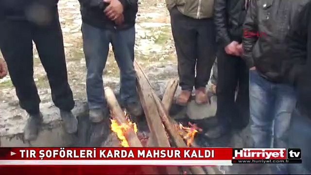 ATEŞ YAKARAK ISINMAYA ÇALIŞTILAR
