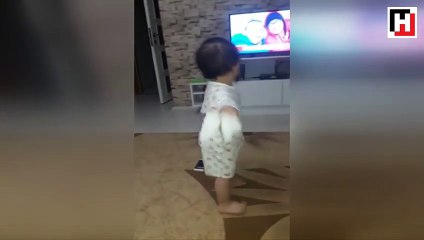 Müziğin sesini duyunca dayanamıyor