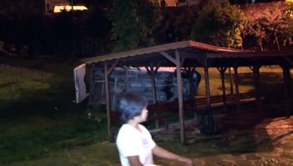 Esenler’de minibüs parka uçtu : 4 yaralı