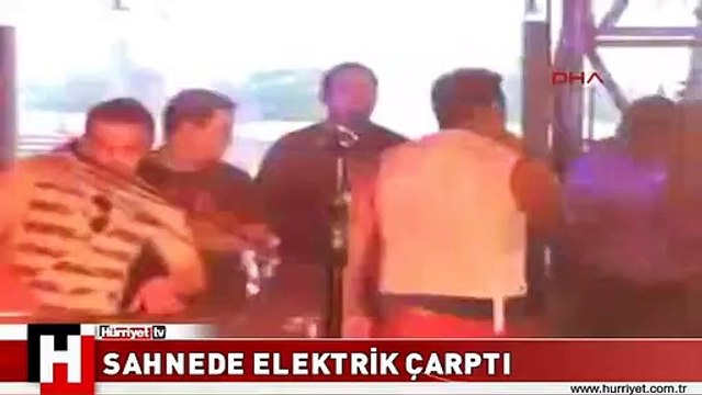 KONSER VERİRKEN ELEKTRİK AKIMINA KAPILDI