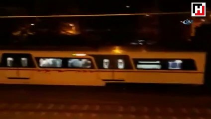 Raylarda meydana gelen arıza trende paniğe neden oldu