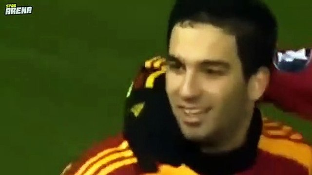 Galatasaray, Arda Turan'ı kadrosuna kattığını resmen duyurdu