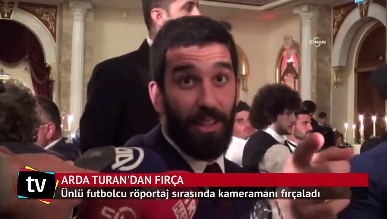Arda Turan'dan kameramana fırça