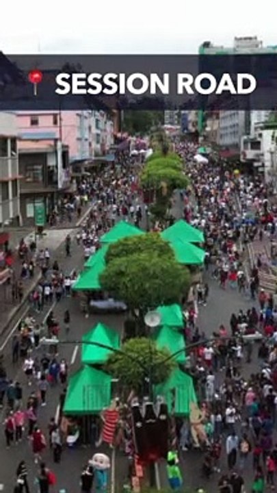 Buskers and artists rev up Baguio's Session Road