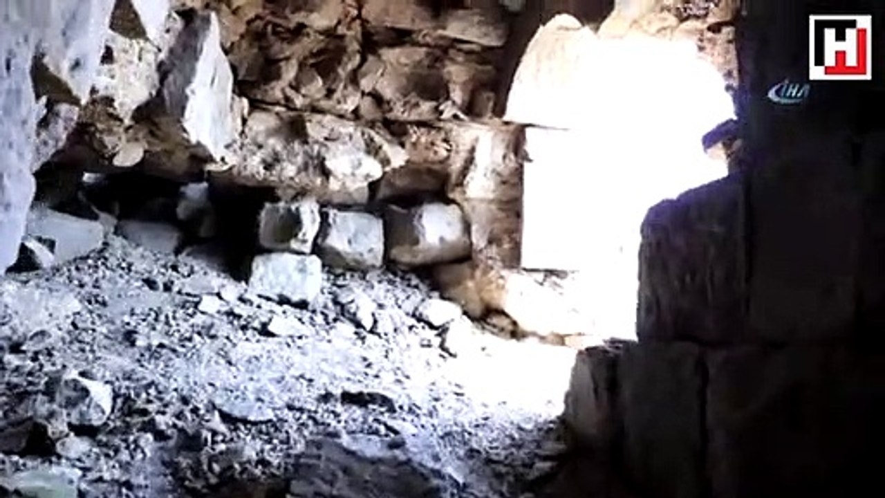 Baraj suları çekilince tarihi köprü ortaya çıktı