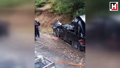 Artvin'de otomobilin üzerine kaya düştü: 3 ölü, 1 yaralı