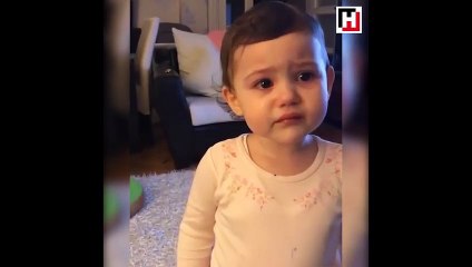 Hata yapınca annesinden özür dileyen dünyalar tatlısı ufaklık