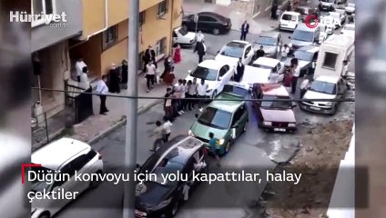 Düğün konvoyu için yolu kapattılar, halay çektiler