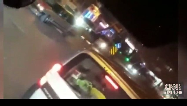 Caddeyi kapatıp drift yaptılar