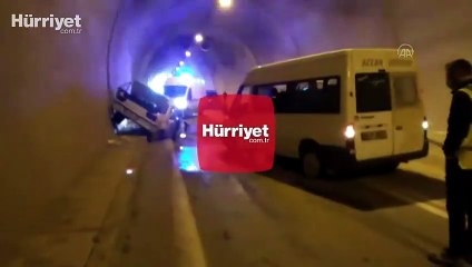 Artvin'de minibüsle otomobil çarpıştı: 1 ölü, 4 yaralı