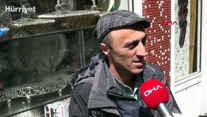 Karantina altındaki Borçka'da halk, balkon ve pencerelerde