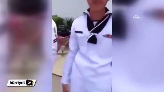 Tayland'da askeri öğrencilere 'telefonunu taşla kırma' cezası