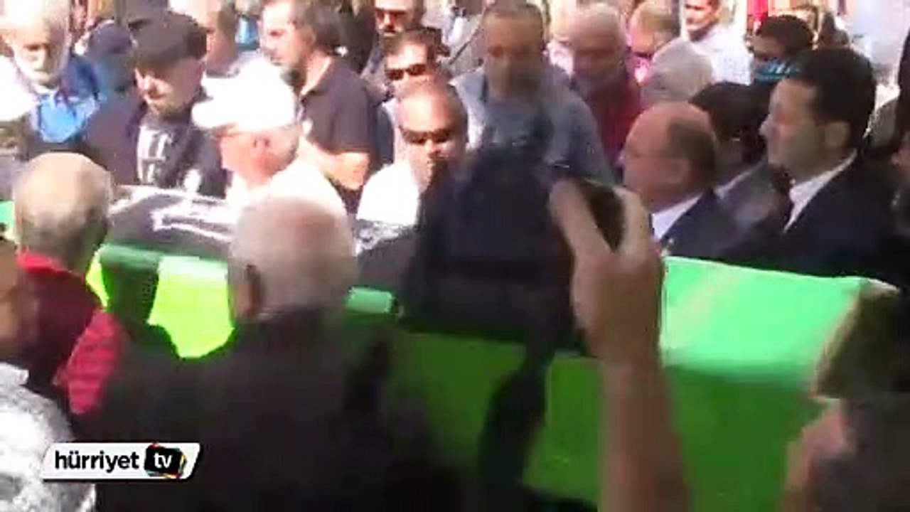 Fatma Girik'ten aşkı Memduh Ün'e son bakış