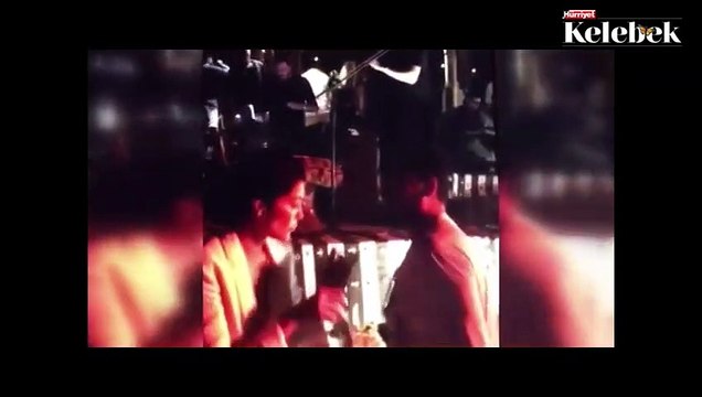 Deniz Akkaya aşka geldi, kimseye aldırış etmedi