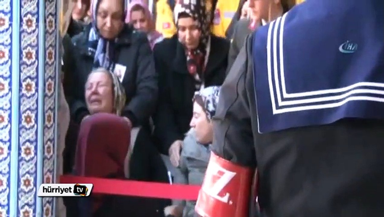 Şehit Yüzbaşı Yiğitcan Çiğa toprağa verildi