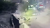 Ataşehir'de kaza yapan lüks otomobil alev alev yandı