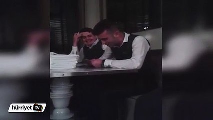 Kendini hipodromda zanneden garson