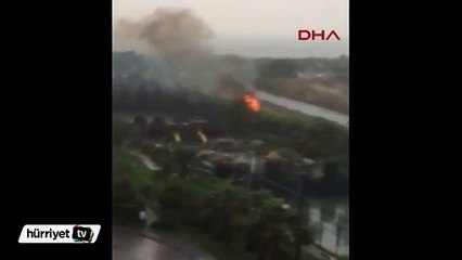 Ataköy'e düşen yıldırım yangın çıkardı